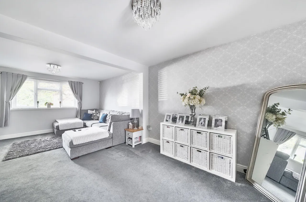 Worsley Road, Frimley, Camberley, Surrey, GU16 9BB, photo 5