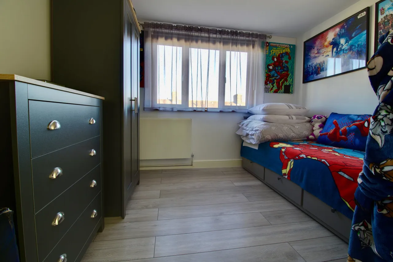 Joyners Close, Dagenham, RM9, photo 20