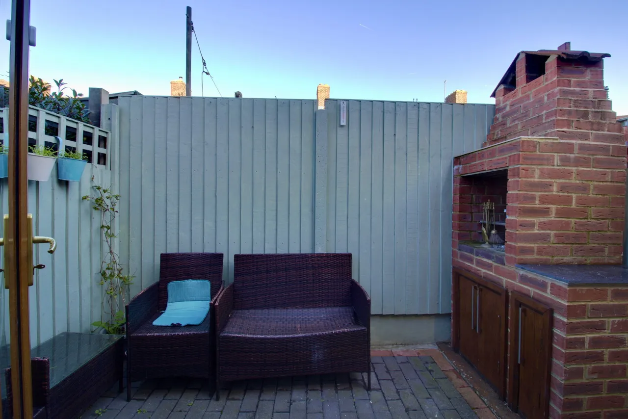 Joyners Close, Dagenham, RM9, photo 25