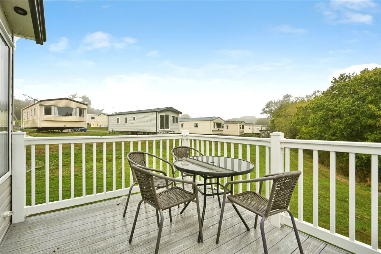 Thorness Lane, Cowes, PO31, photo 10