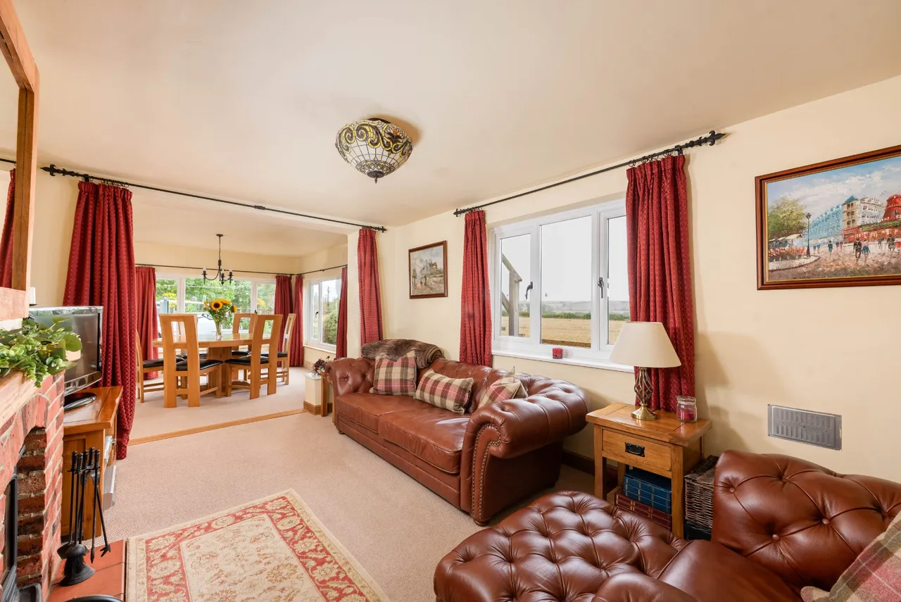 Merrymead Cottage, Bridgeway, HP18, photo 3