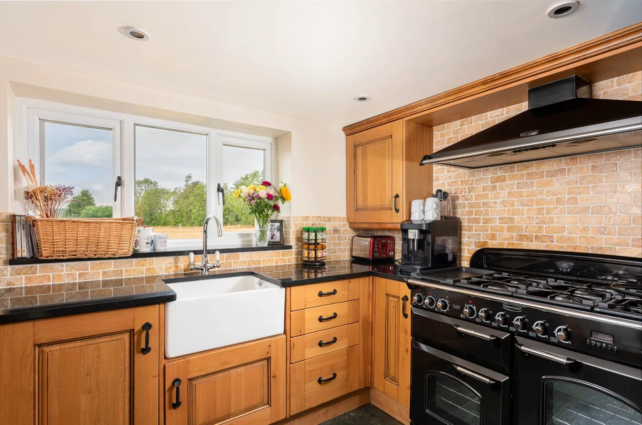 Merrymead Cottage, Bridgeway, HP18, photo 14