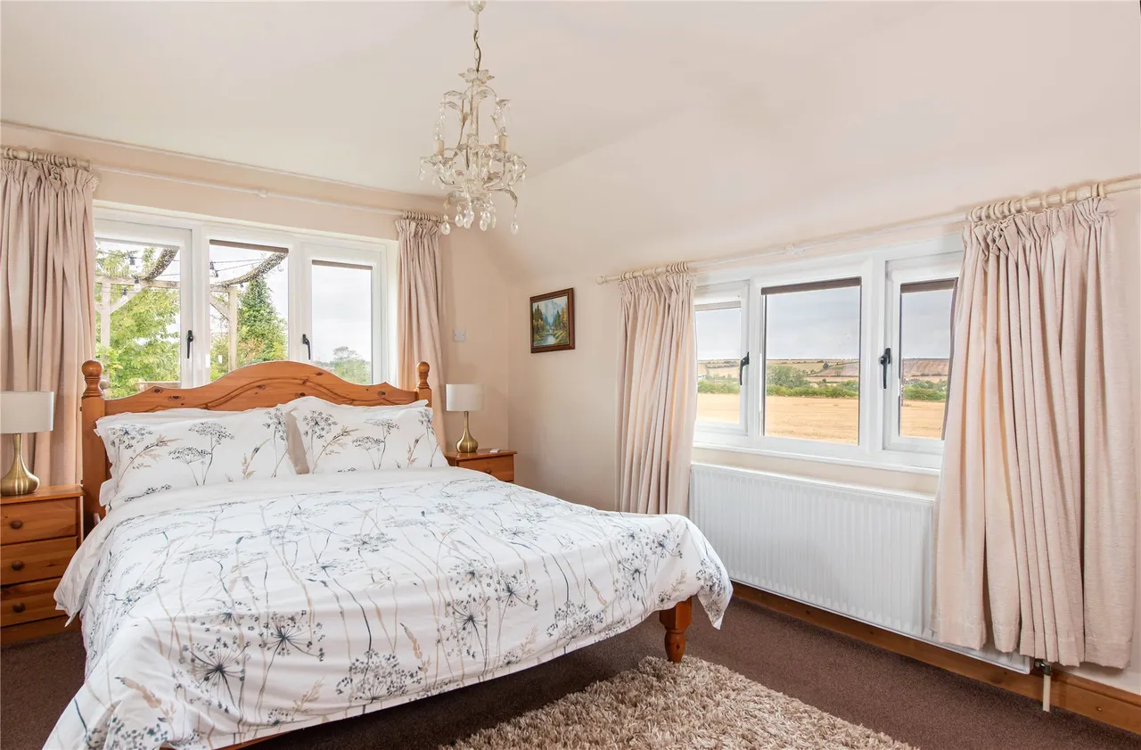 Merrymead Cottage, Bridgeway, HP18, photo 9