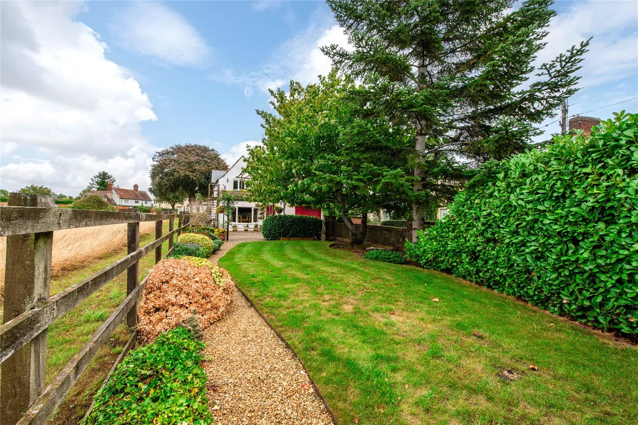 Merrymead Cottage, Bridgeway, HP18, photo 18