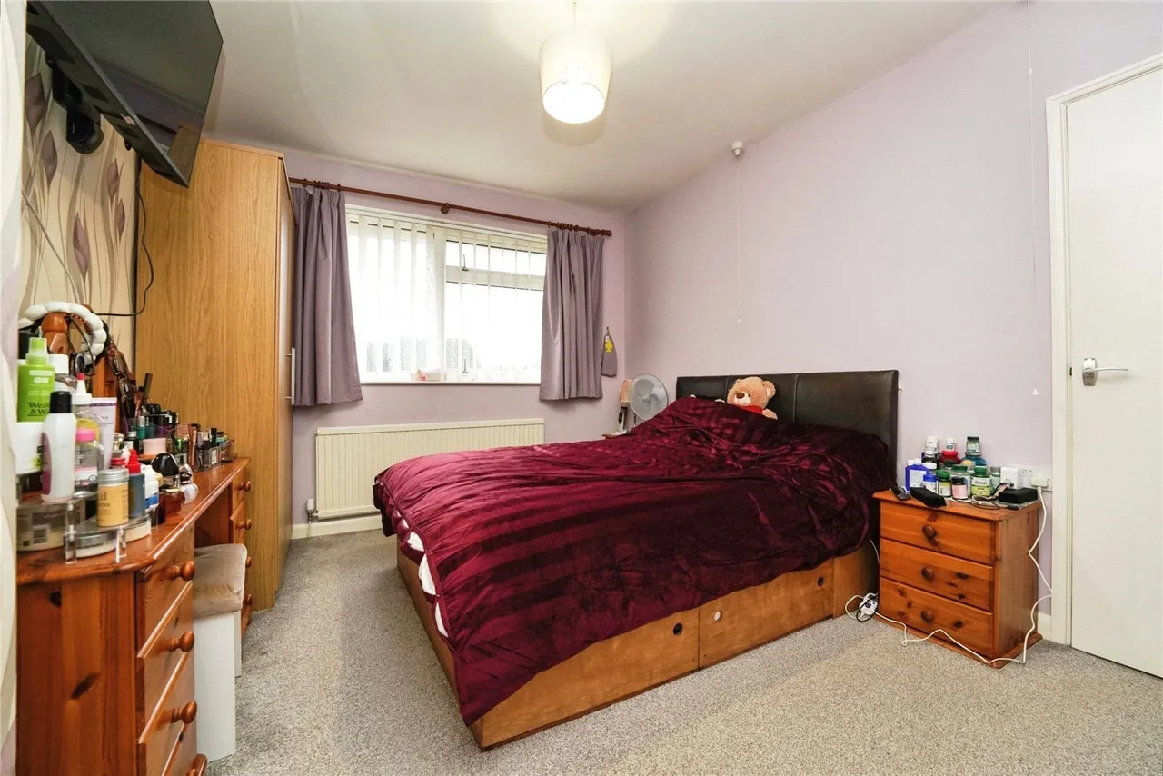 Mainard Square, Longlevens, Gloucester, Gloucestershire, GL2, photo 5