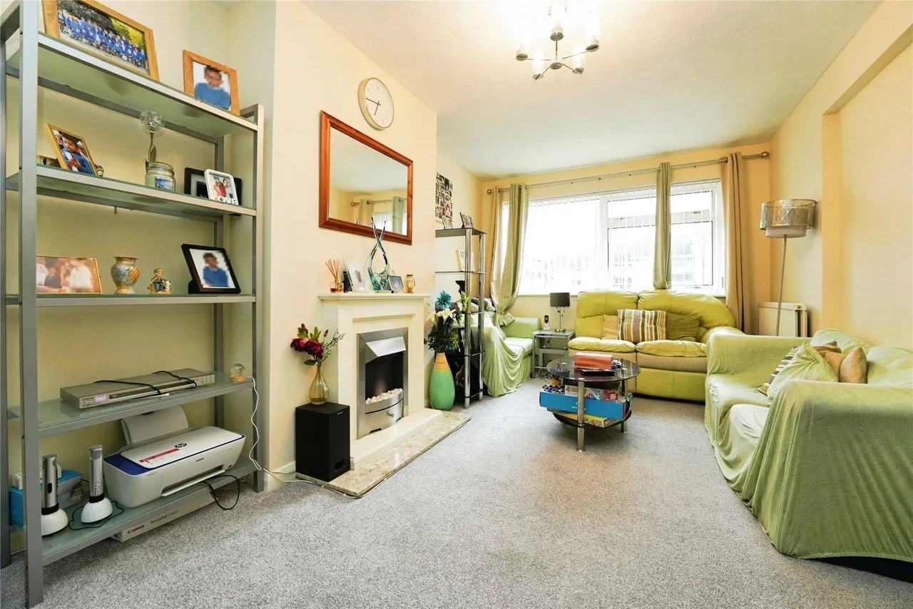Mainard Square, Longlevens, Gloucester, Gloucestershire, GL2, photo 2