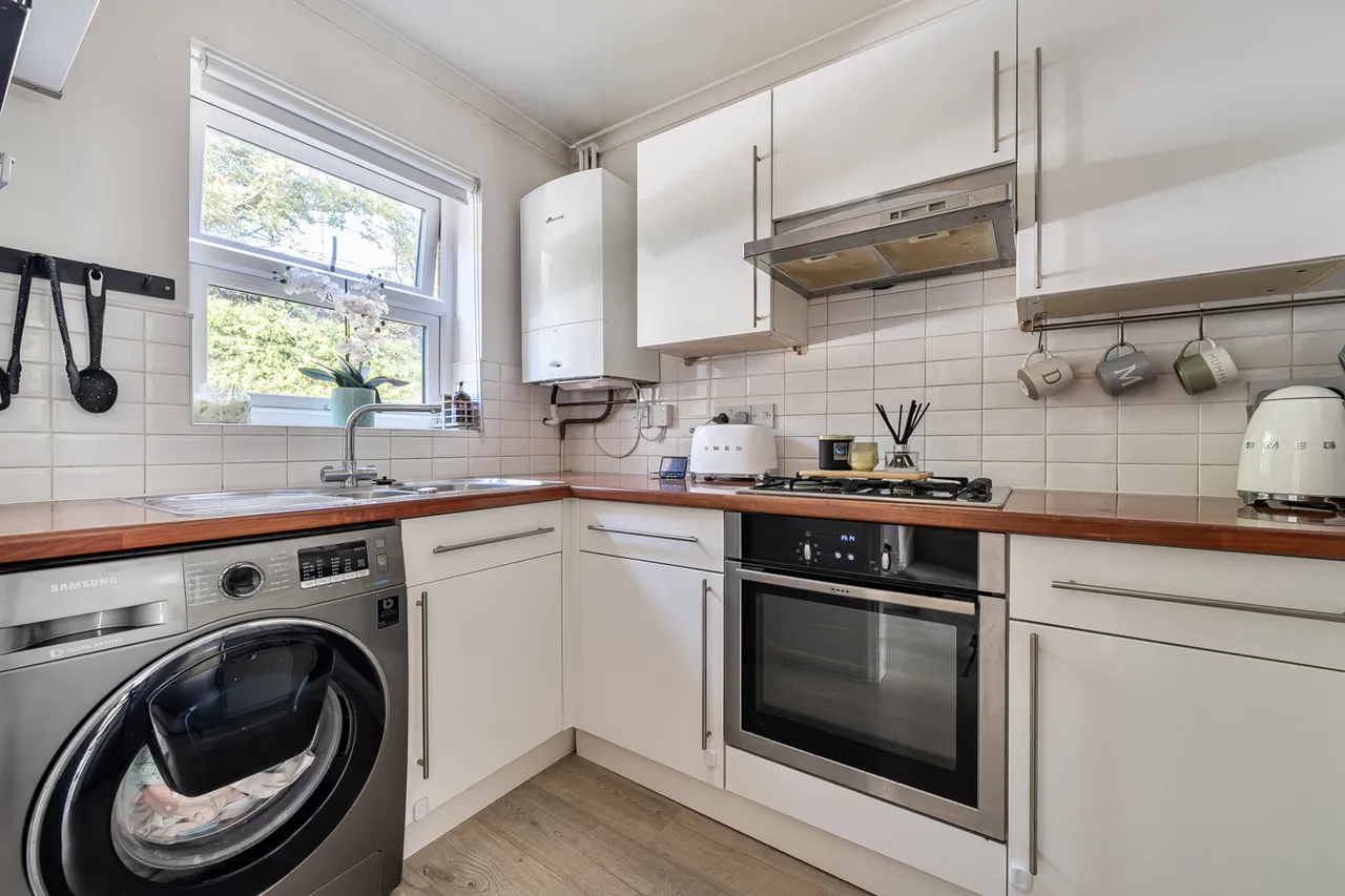 The Willows, Mill End, WD3, photo 14
