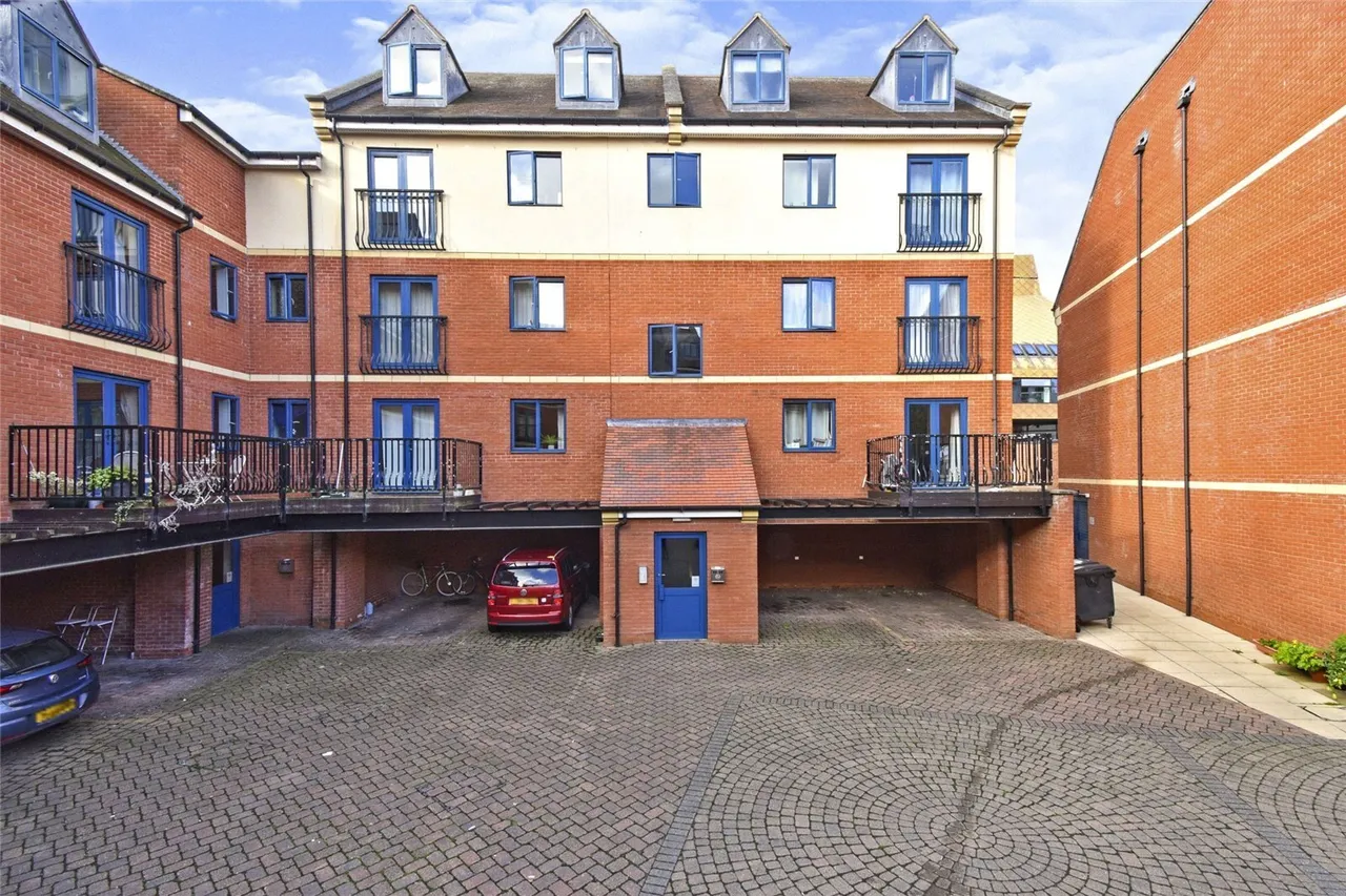 Magdala Court, The Butts, WR1, photo 12