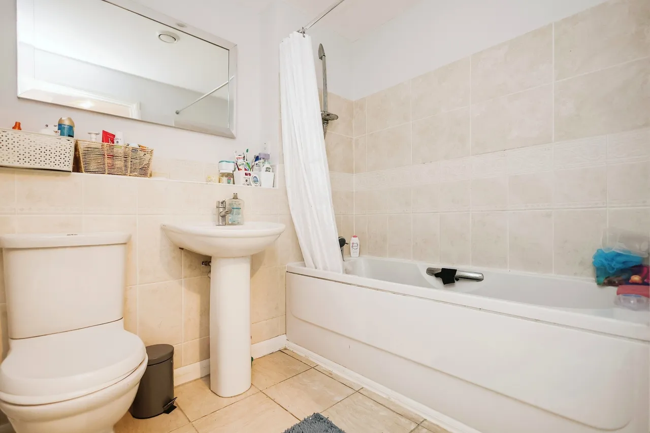 Magdala Court, The Butts, WR1, photo 9