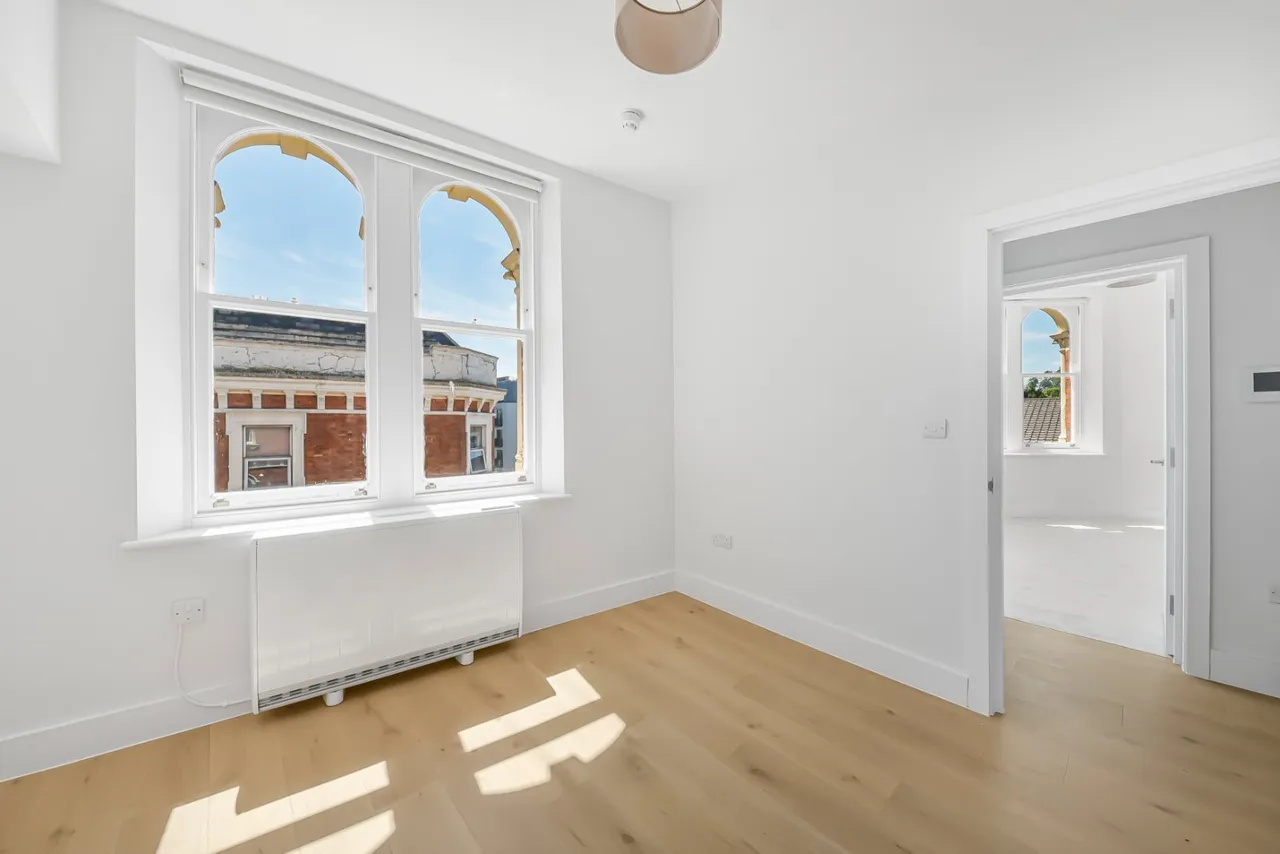 Kilburn High Road, London, NW6, photo 16