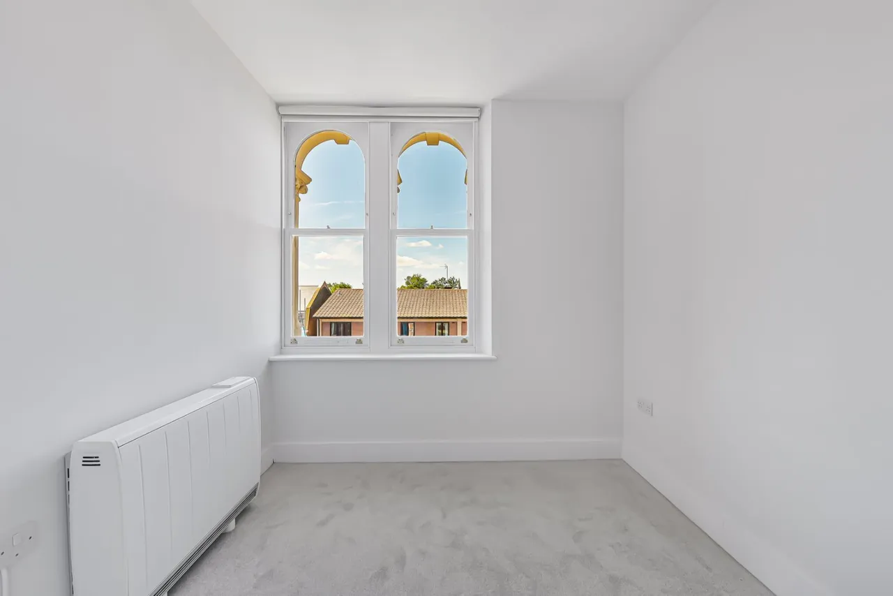 Kilburn High Road, London, NW6, photo 11