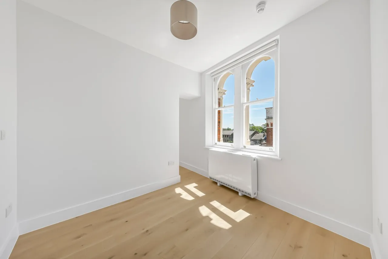 Kilburn High Road, London, NW6, photo 15