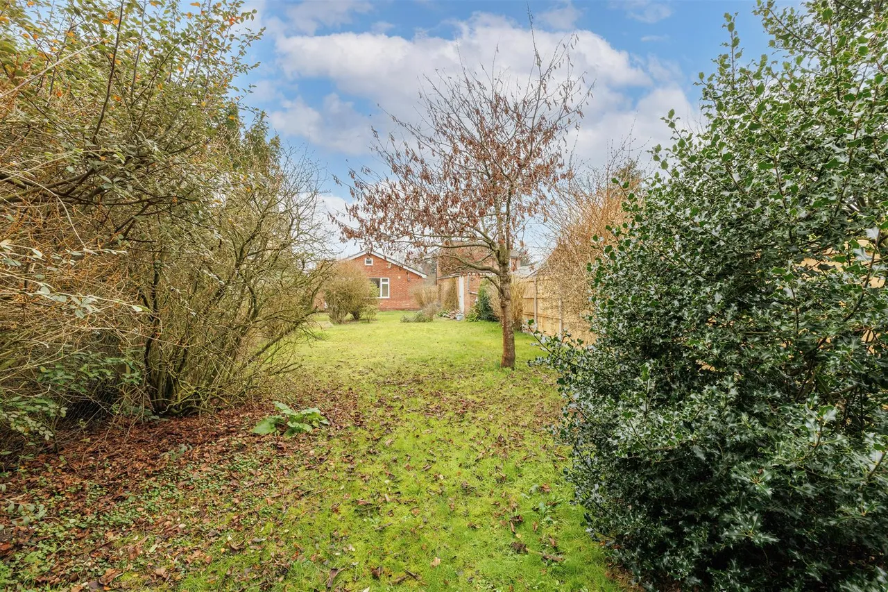 St. Michaels Way, Wenhaston, IP19, photo 16