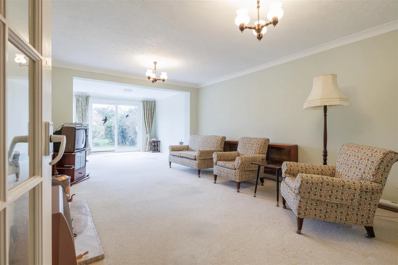St. Michaels Way, Wenhaston, IP19, photo 4