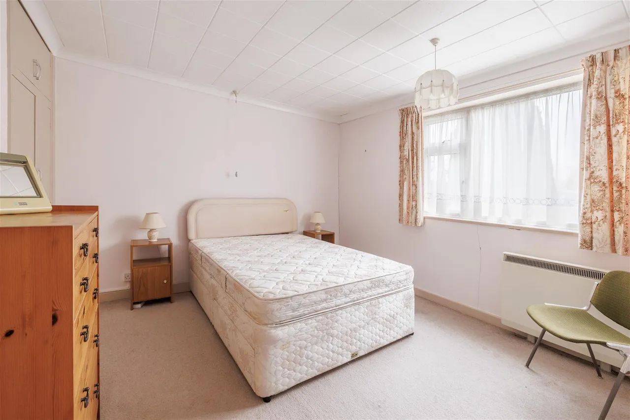 St. Michaels Way, Wenhaston, IP19, photo 11