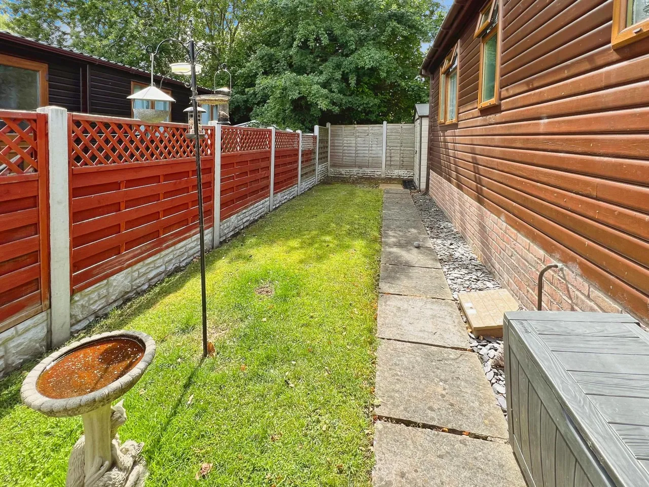 Park Road, Swadlincote, DE12, photo 16