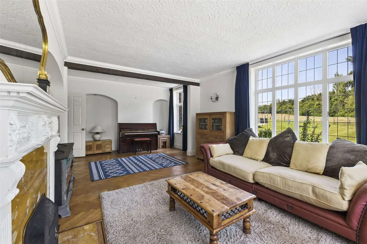 Parliament Lane, Burnham, Slough, Berkshire, SL1 8NT, photo 3