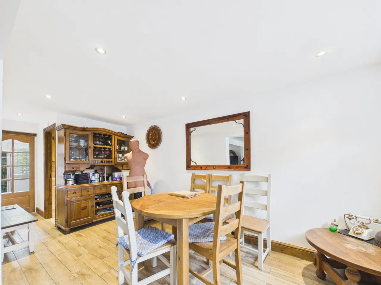 Feltham, Middlesex, photo 6