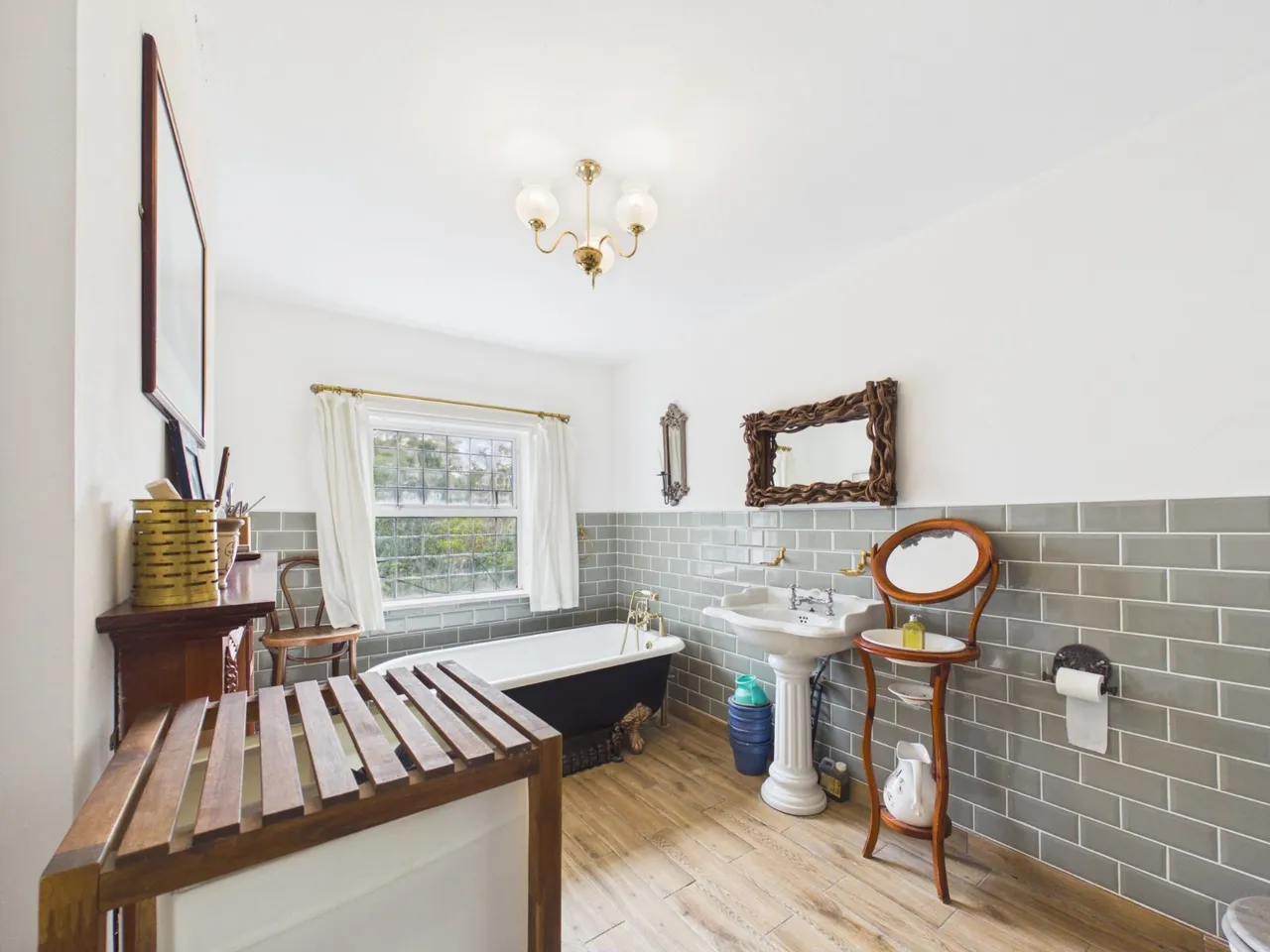 Feltham, Middlesex, photo 15