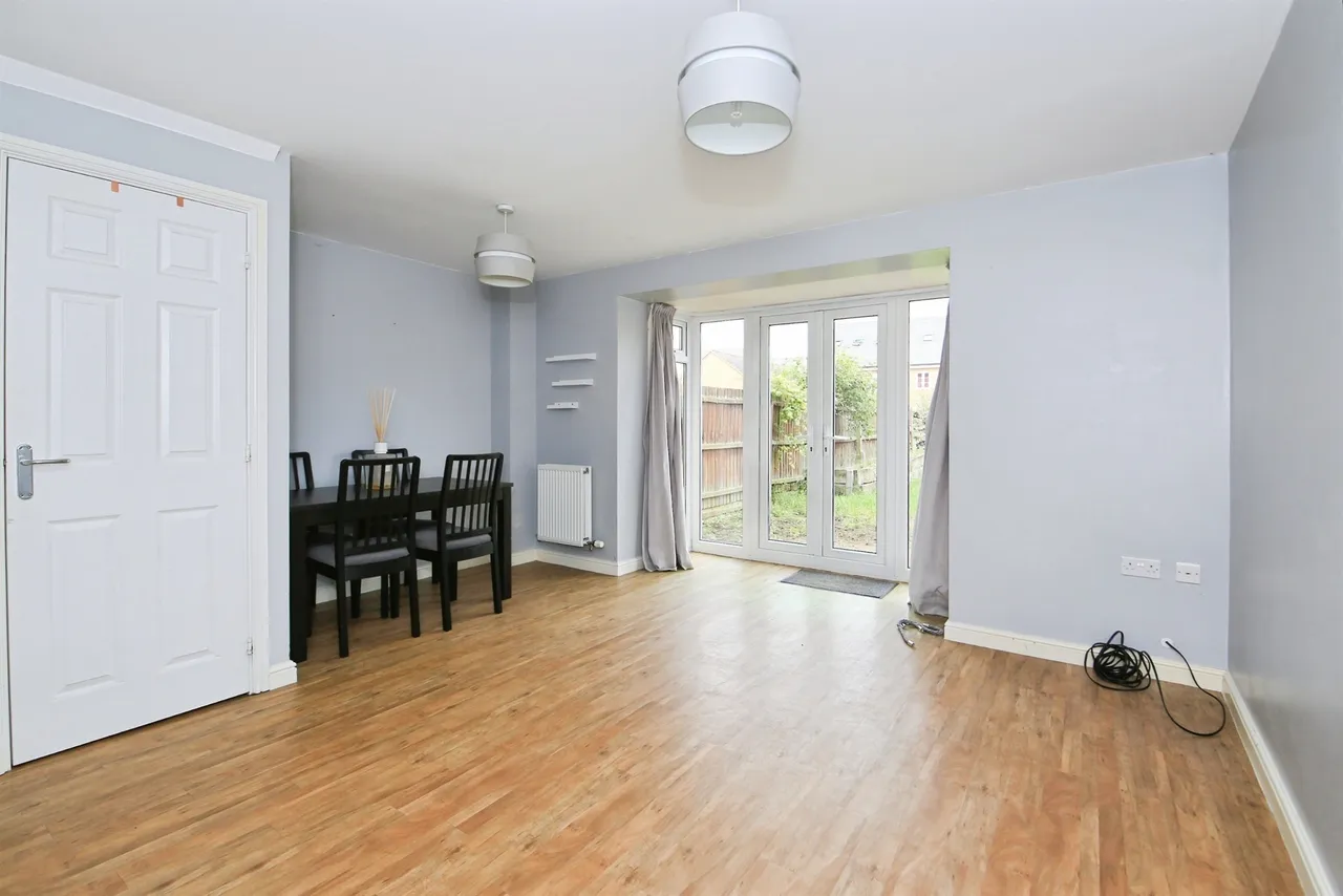 Spring Avenue, Hampton Vale, Peterborough, photo 3