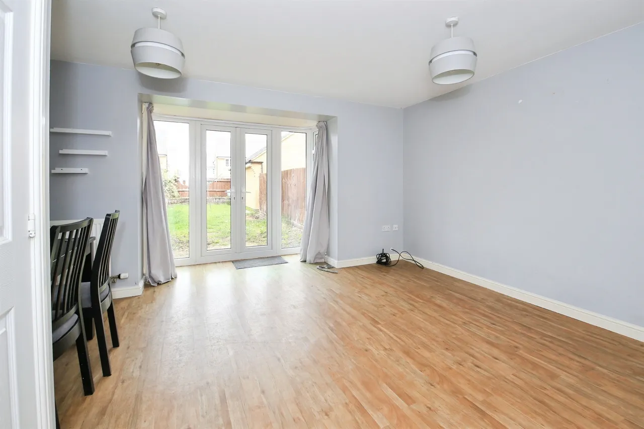 Spring Avenue, Hampton Vale, Peterborough, photo 6