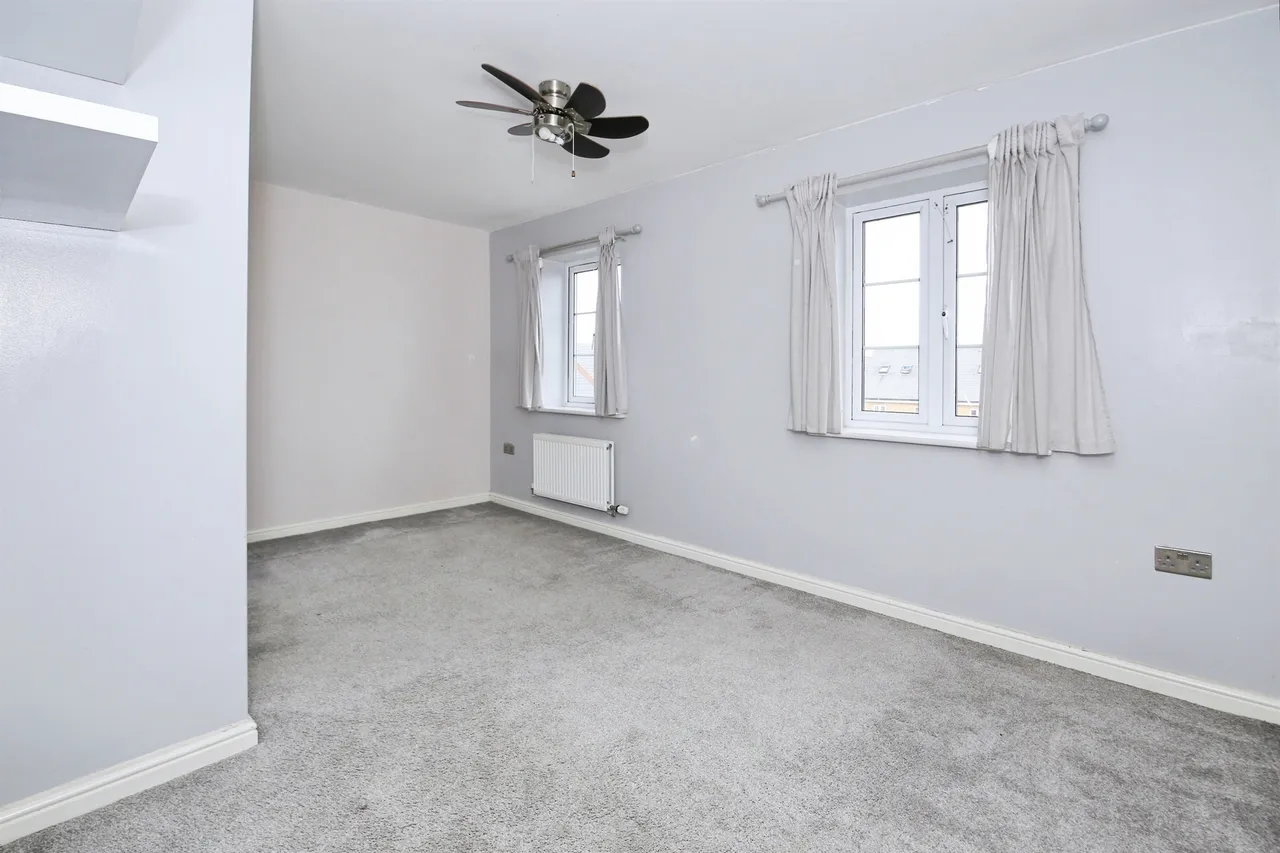 Spring Avenue, Hampton Vale, Peterborough, photo 9
