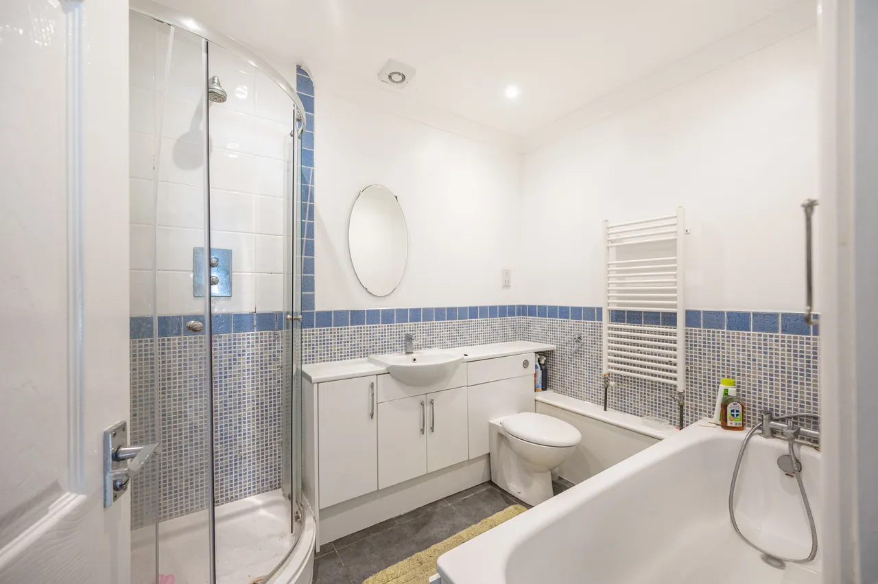 21 High Street, Borehamwood, photo 8