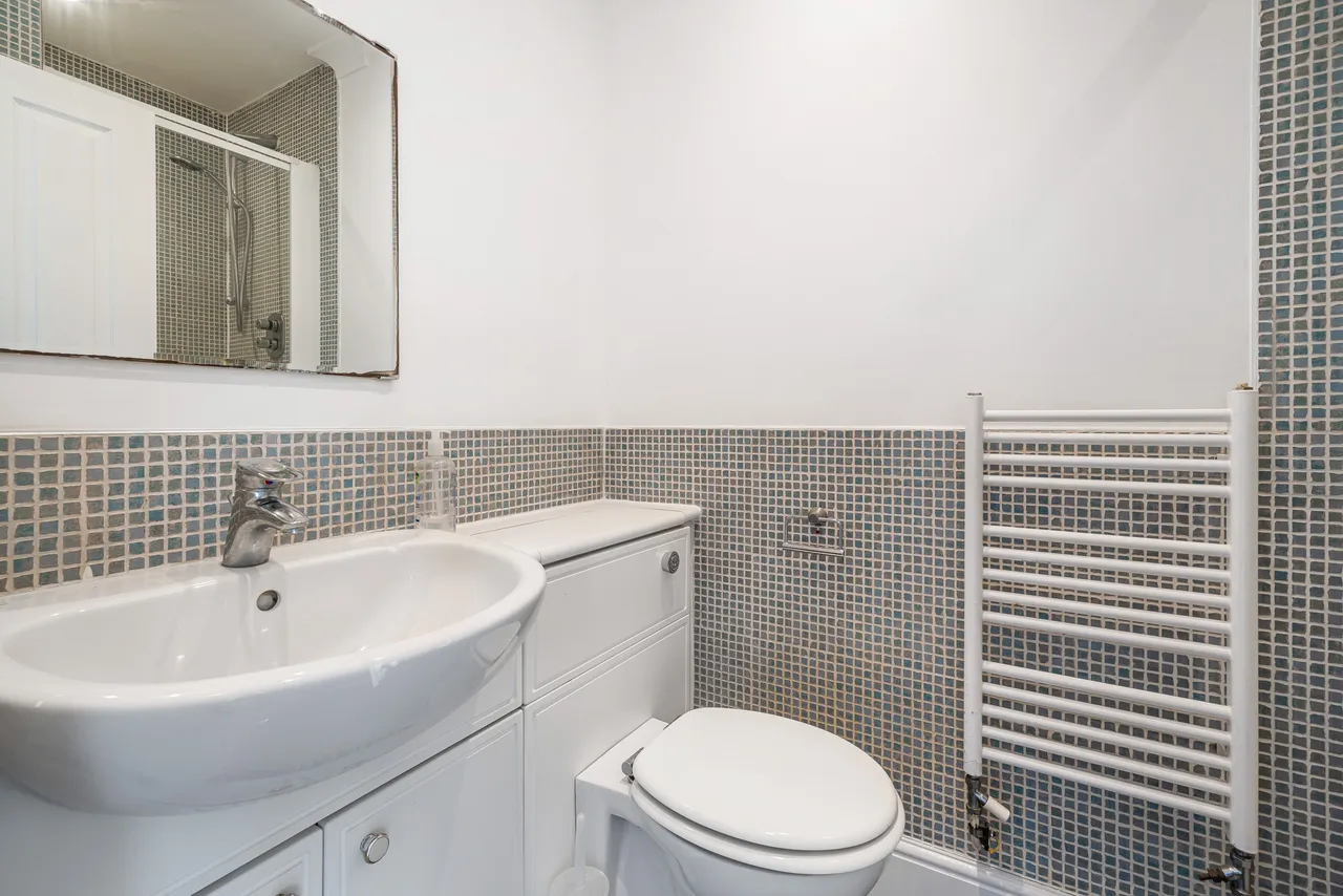 21 High Street, Borehamwood, photo 2