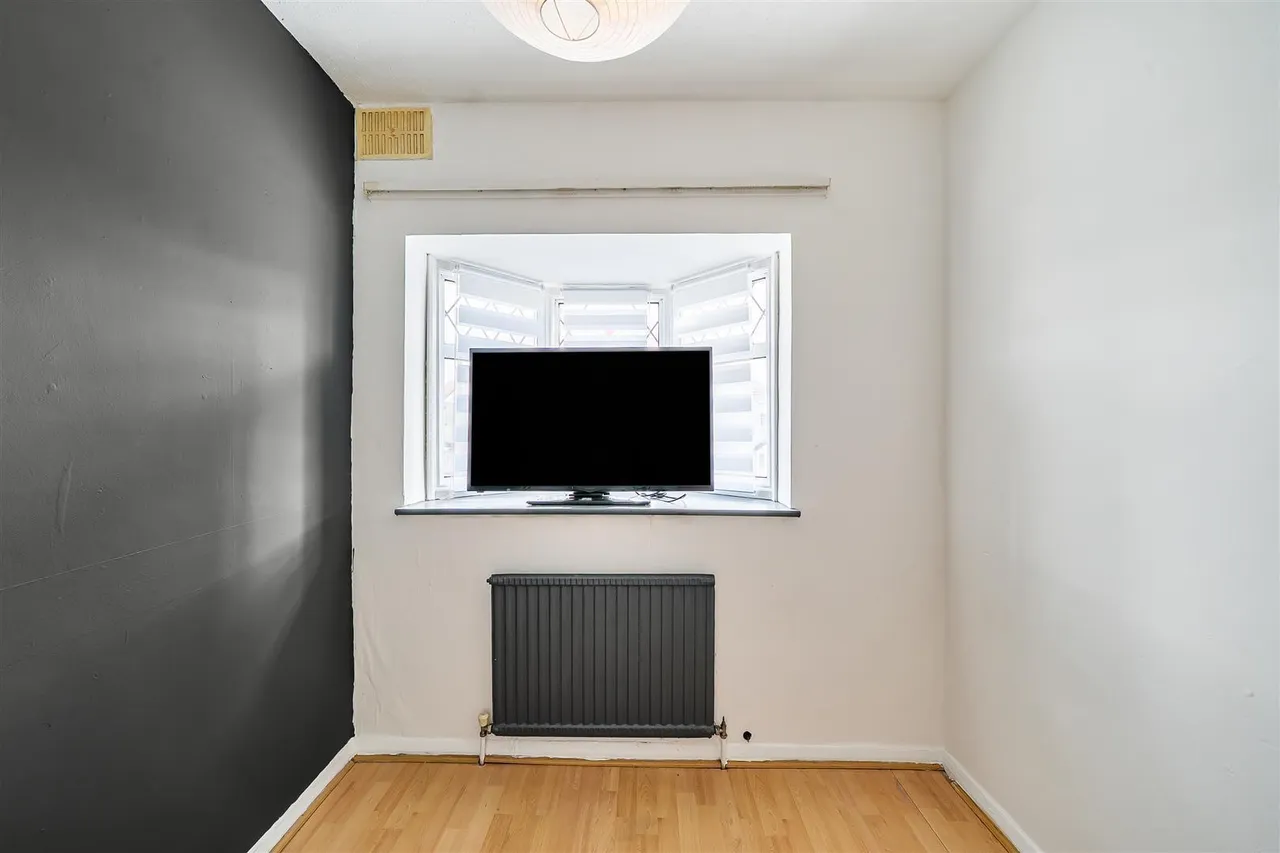 Victoria Road, Ruislip, photo 18