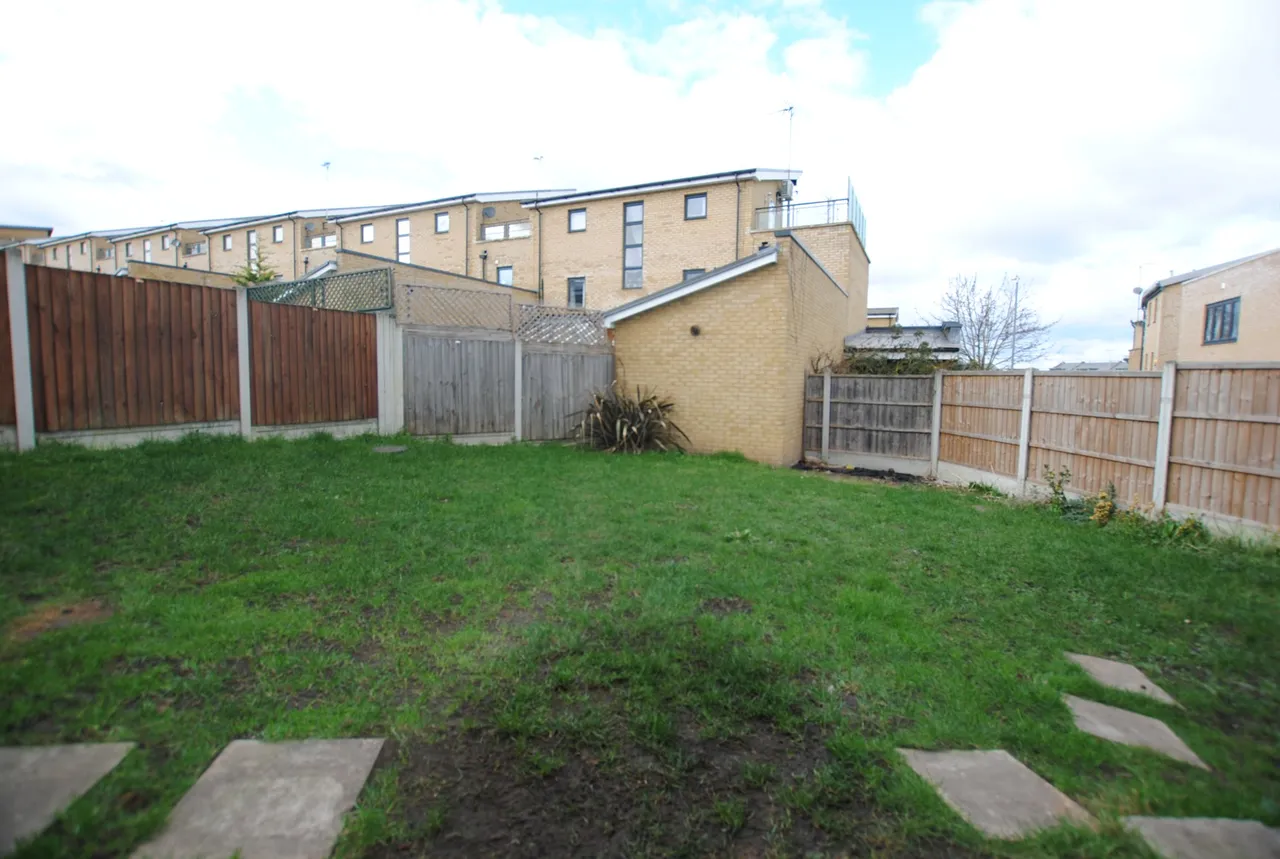 Courtyard Mews, Greenhithe, DA9, photo 8