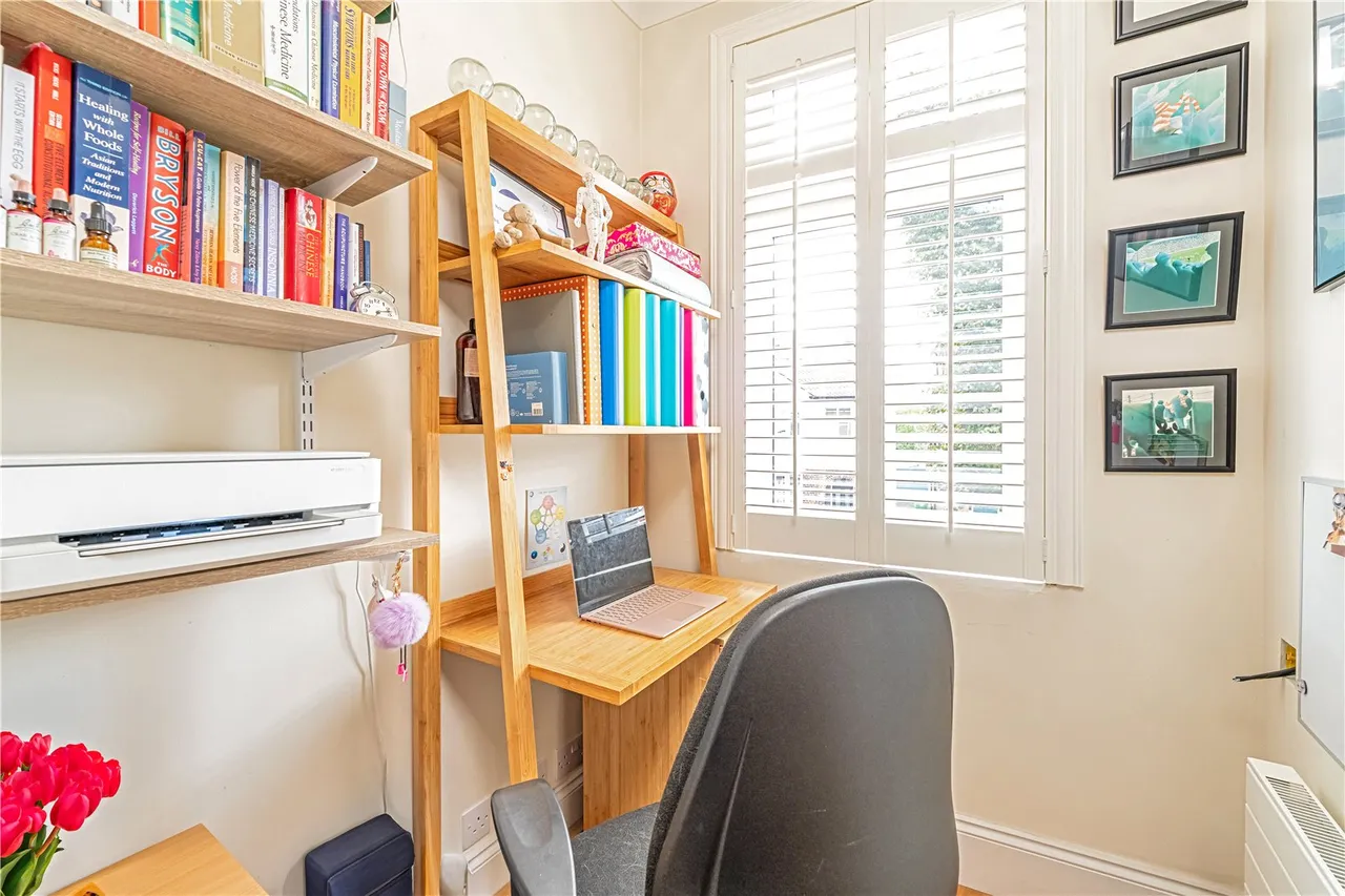 Percy Road, Hampton, TW12 2HW, photo 10