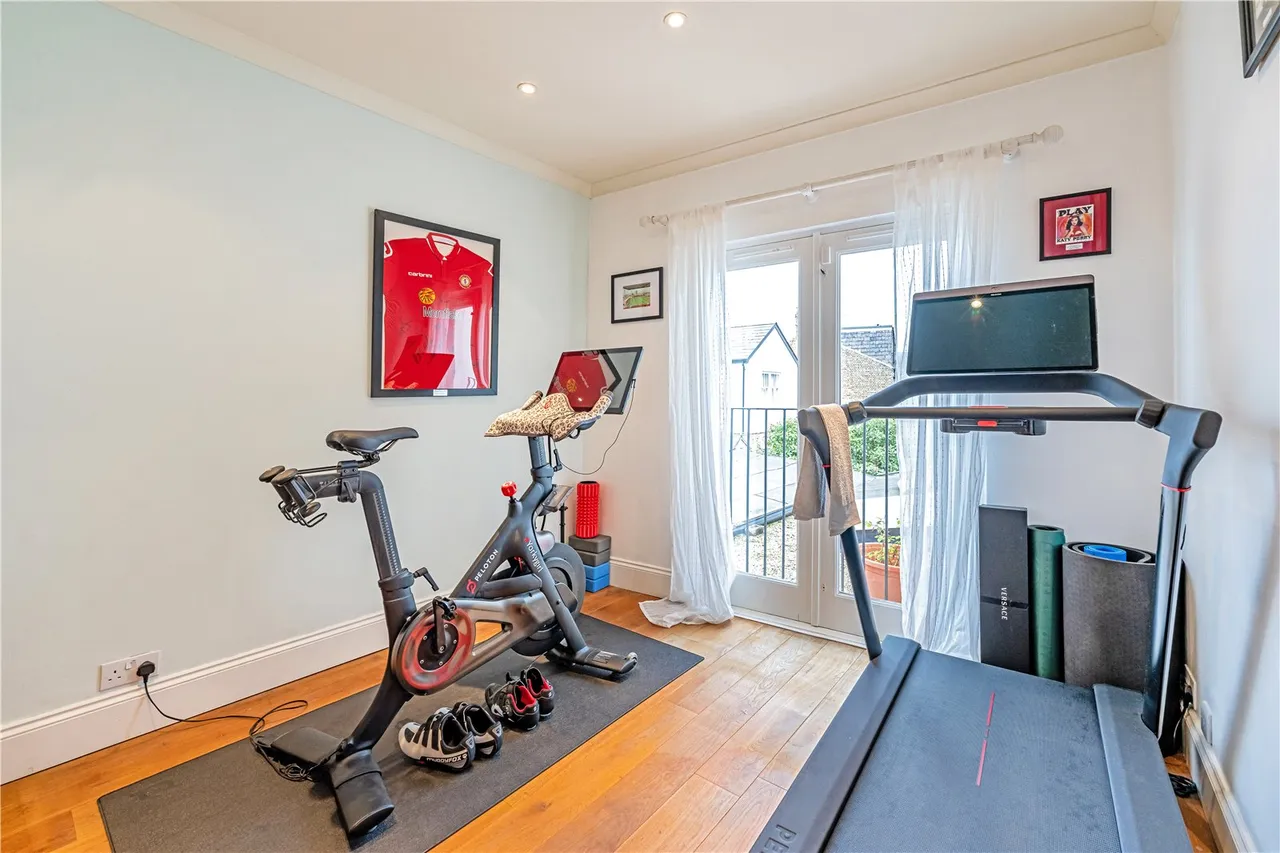 Percy Road, Hampton, TW12 2HW, photo 13