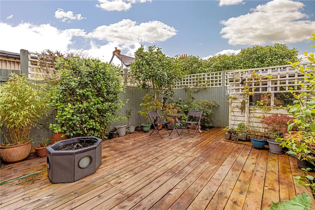 Percy Road, Hampton, TW12 2HW, photo 2