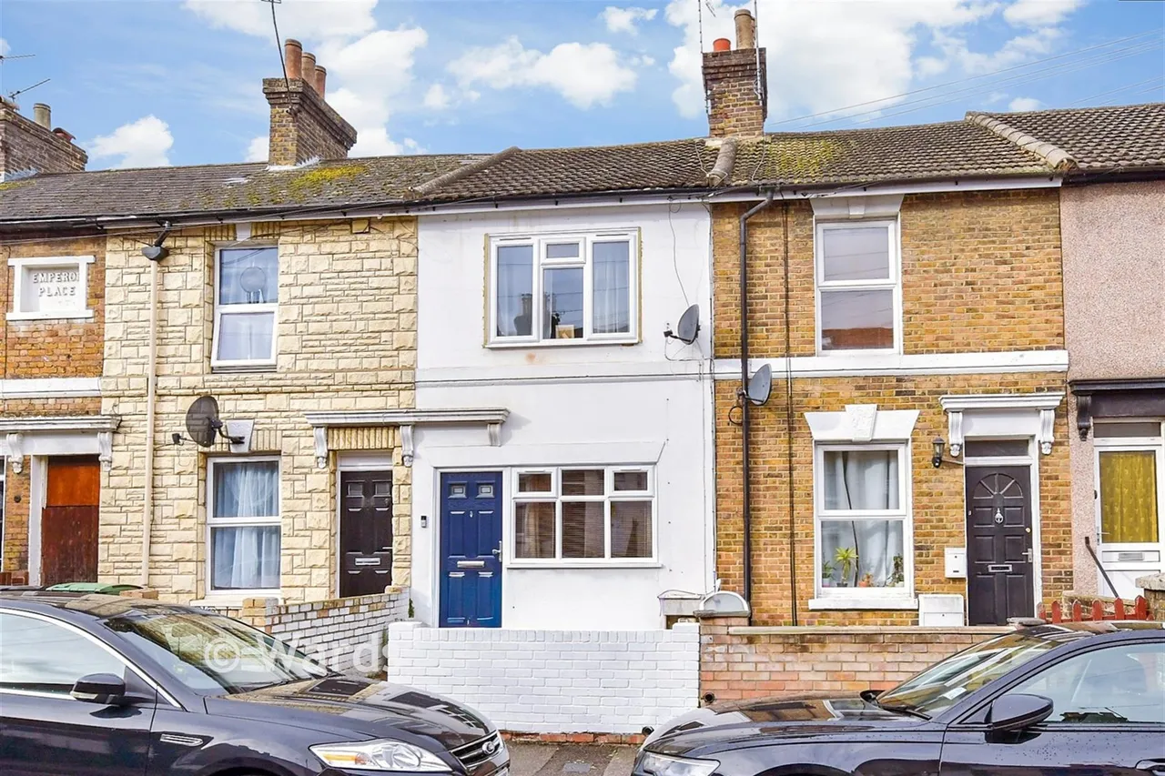 2 bed house for sale, Melville Road, Maidstone, ME15