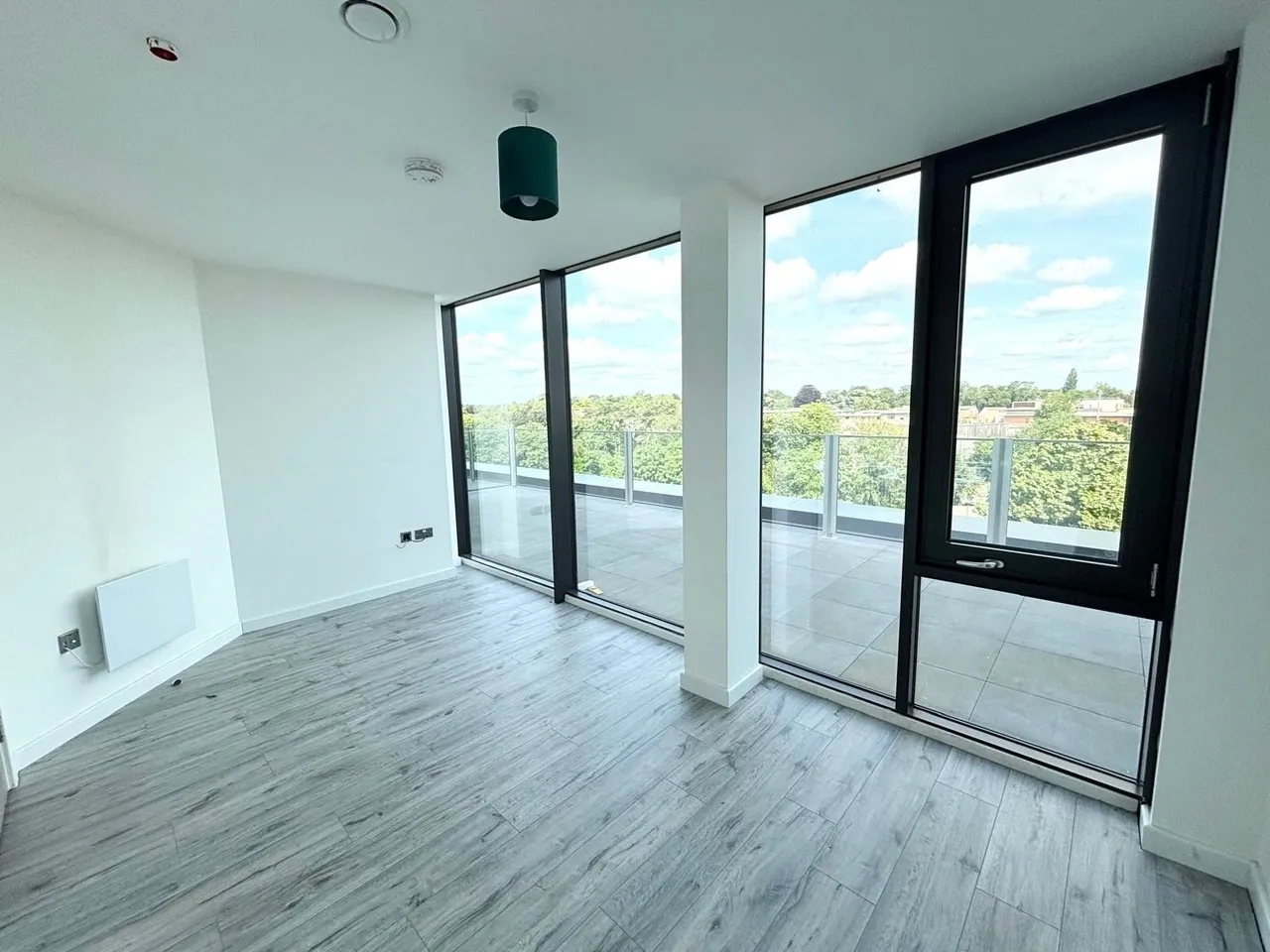 Buckingham Road, Bletchley, Milton Keynes, Buckinghamshire, MK3, photo 3