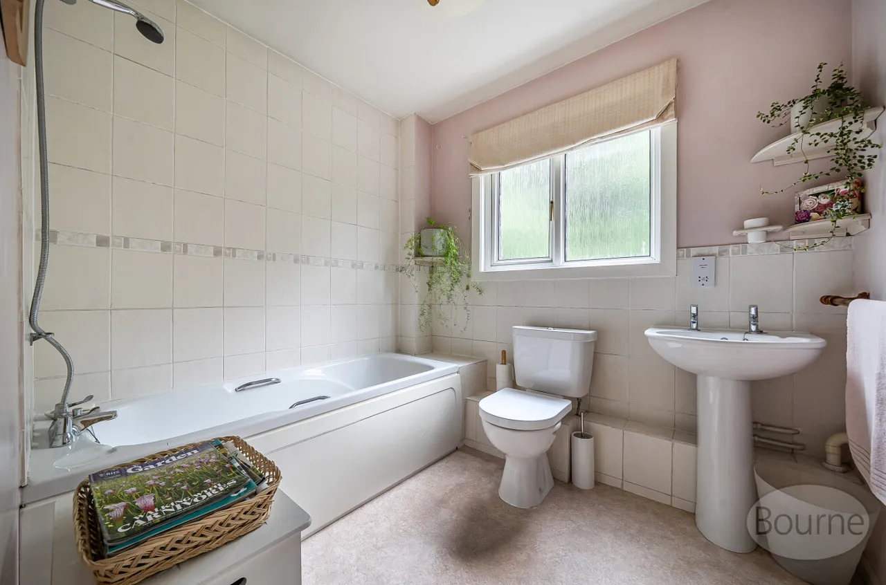 Eashing Lane, Godalming, GU7, photo 15