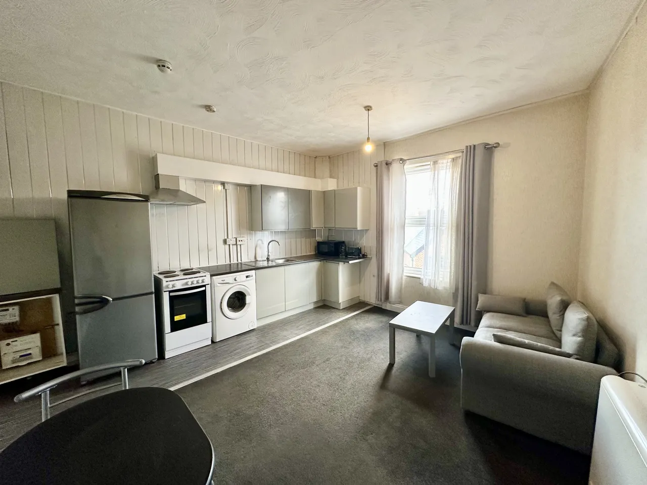 1 bed flat to rent — Temple Crescent, LEEDS