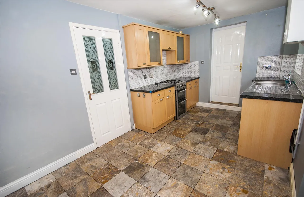 Pine Street South, Bury, Lancashire, BL9 7BU, photo 6
