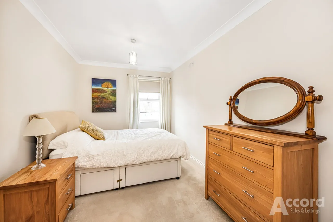 St. Marys Lane, Upminster, RM14, photo 10