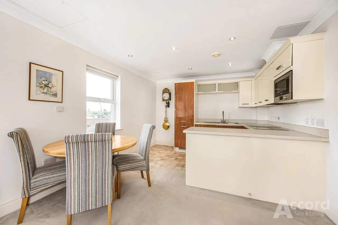 St. Marys Lane, Upminster, RM14, photo 7