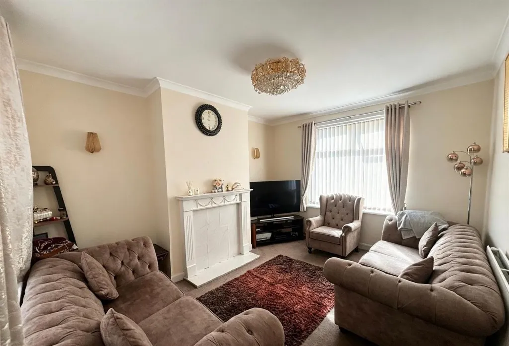 Greenhill Avenue, Rochdale, OL12, photo 2