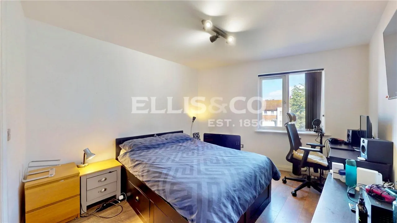 King George Crescent, Wembley, HA0, photo 4