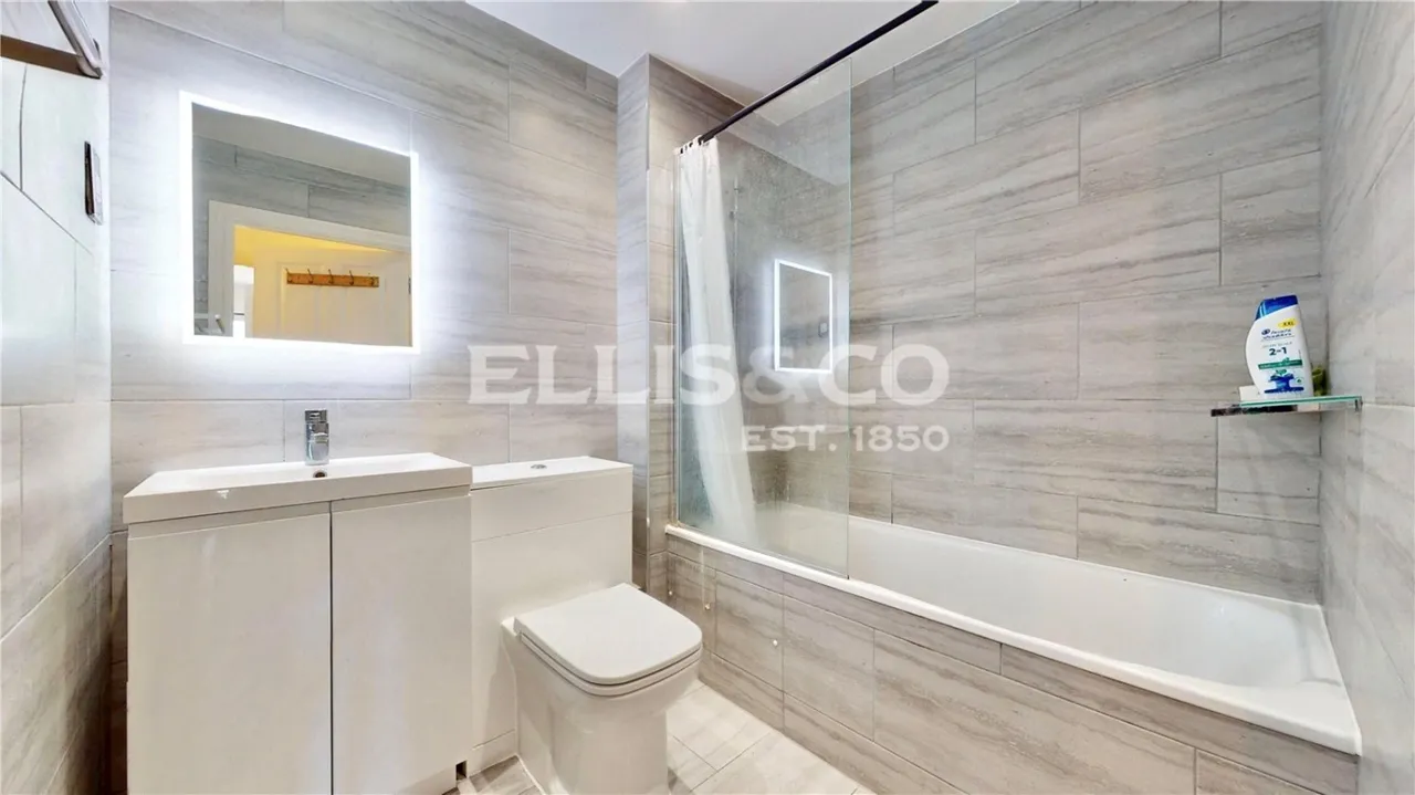 King George Crescent, Wembley, HA0, photo 5