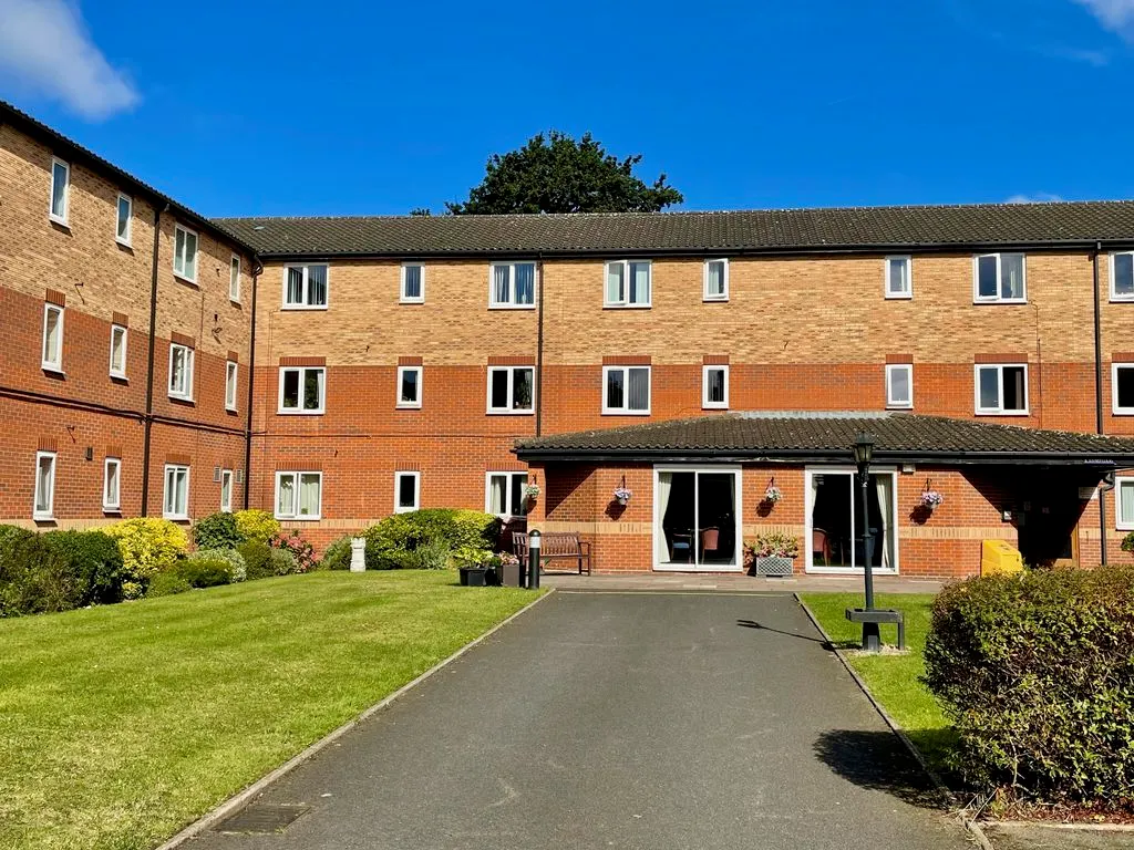 2 bed flat for sale, St Annes Court, Kingstanding, B44