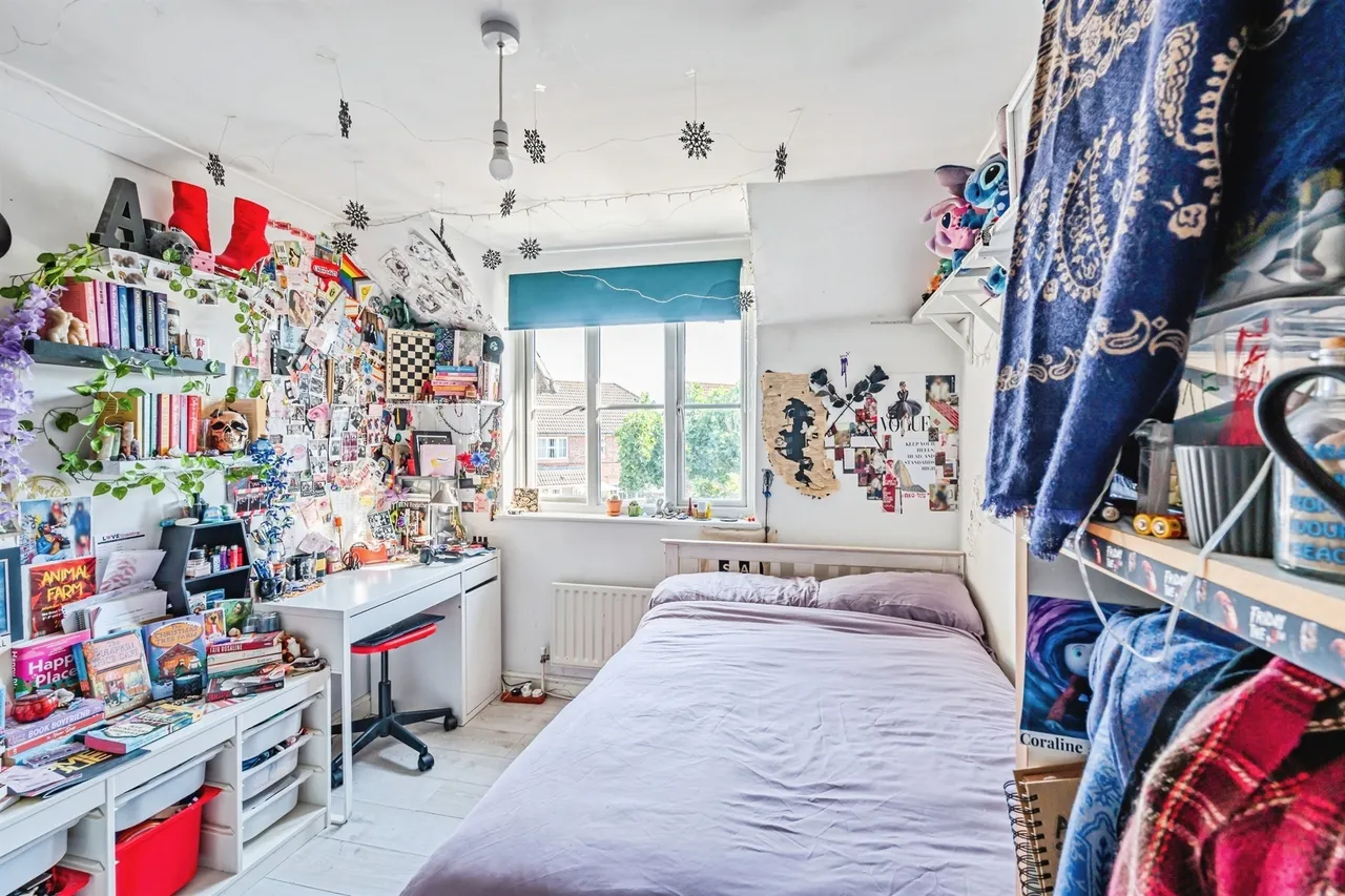 Admiralty Crescent, Eastbourne, BN23, photo 48
