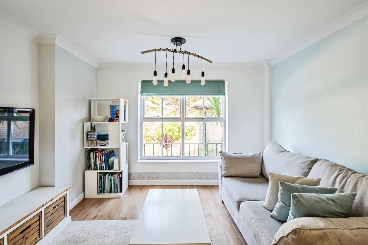 Admiralty Crescent, Eastbourne, BN23, photo 33