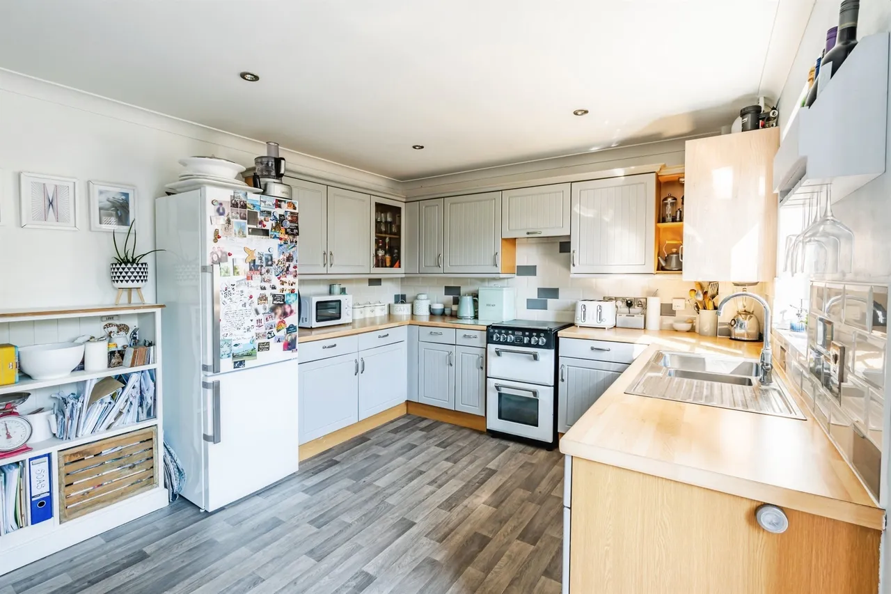 Admiralty Crescent, Eastbourne, BN23, photo 41