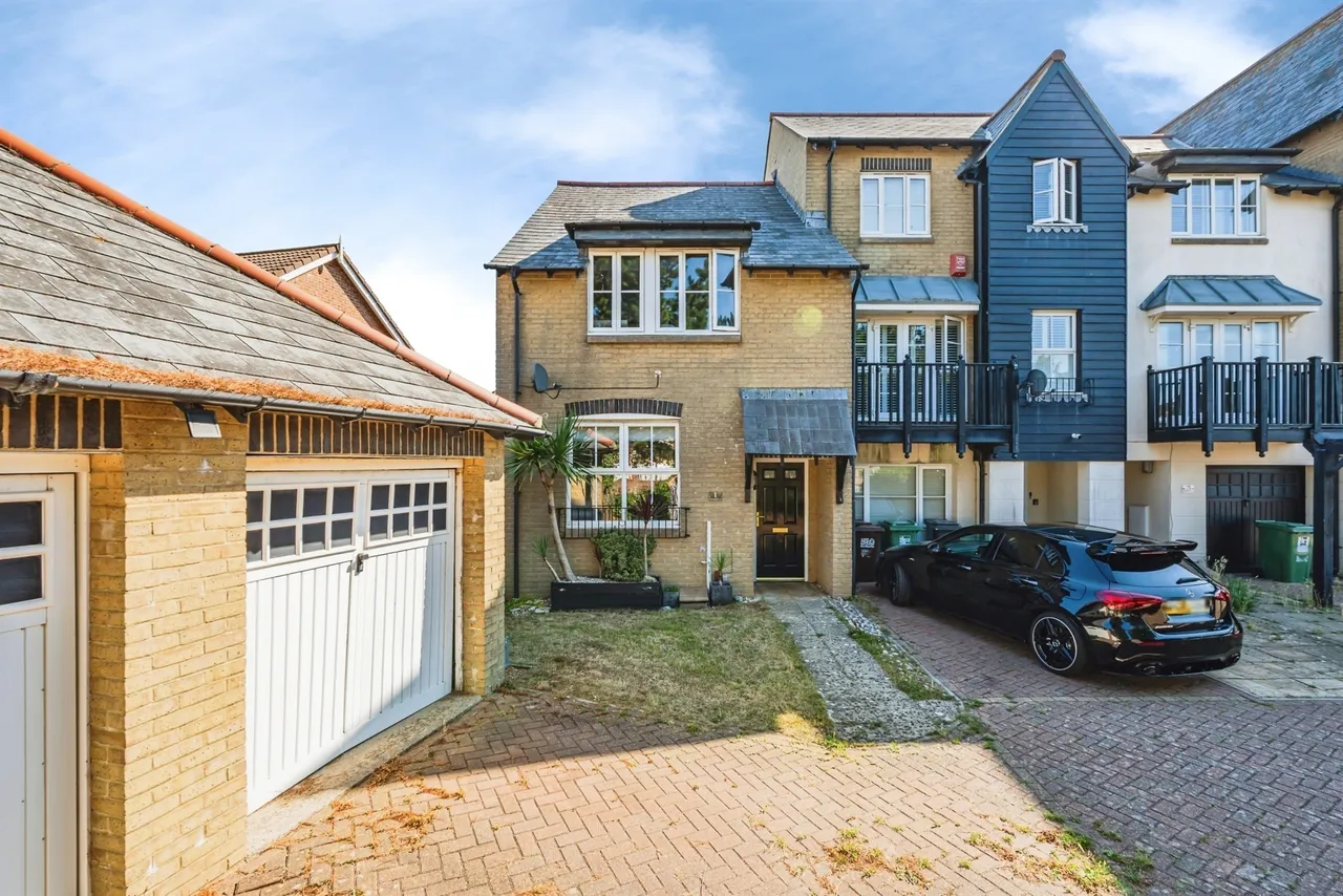 Admiralty Crescent, Eastbourne, BN23, photo 22