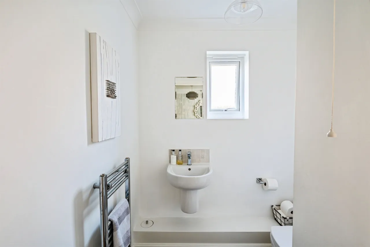 Admiralty Crescent, Eastbourne, BN23, photo 37