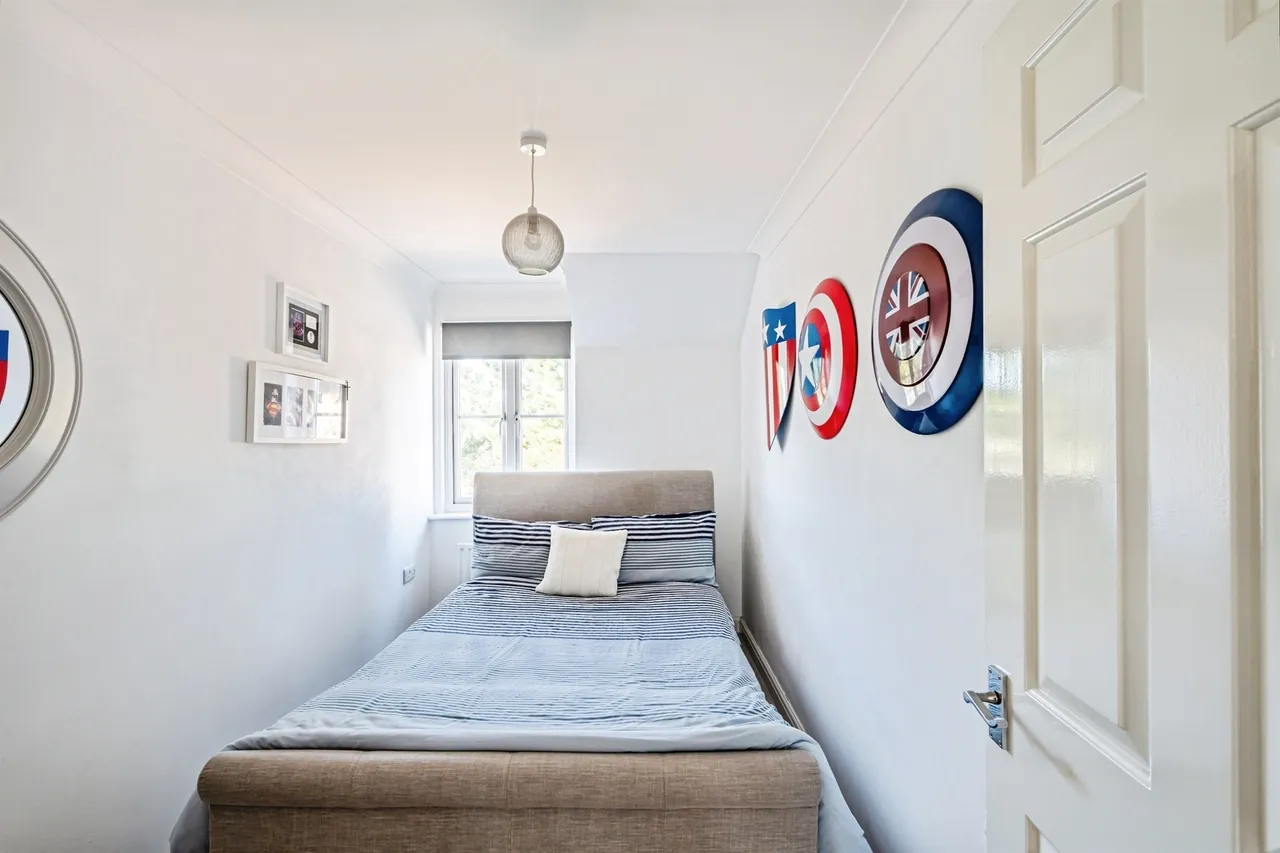 Admiralty Crescent, Eastbourne, BN23, photo 49